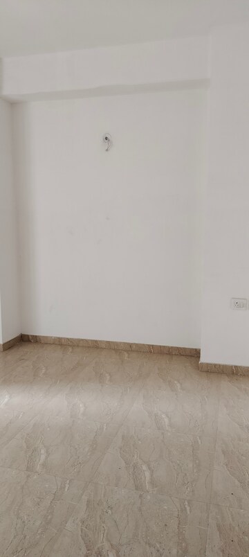 Room in 2 BHK Builder Floor at Bptp Park Floors ii, Sector 76 – for Sale