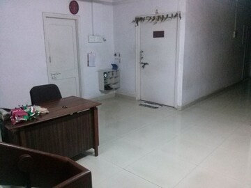 Room in 3 BHK Builder Floor at Station Road – for Sale