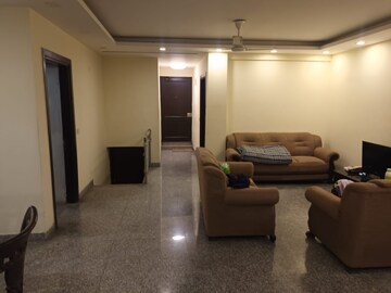 Master Bedroom in 2 BHK Builder Floor at South Extension ii – for Rent