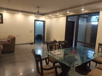 Living Room in 2 BHK Builder Floor at South Extension ii – for Rent