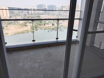 Building Lobby in 4 BHK Builder Floor at Evershine Nagar – for Rent