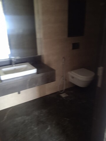 Bathroom in 3 BHK Apartment at Lokhandwala Minerva Mahalaxmi, Mahalaxmi – for Rent