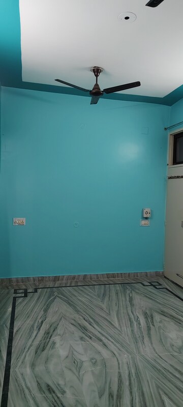 Bedroom in 2 BHK Independent House at Gomti Nagar – for Rent