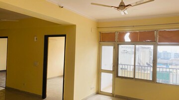 Room in 2 BHK Apartment at GH-7 Crossings Republik, Vijay Nagar – for Rent