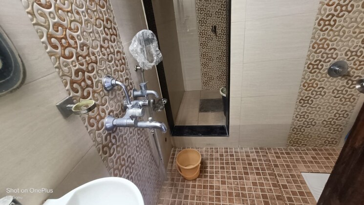 Bathroom, green-acres-ii-chs-ltd 3 Bedroom 900 Sq.Ft. Apartment In Ghodbunder Road Thane 7988333