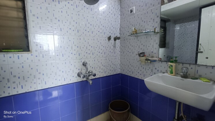 Bathroom, green-acres-ii-chs-ltd 3 Bedroom 900 Sq.Ft. Apartment In Ghodbunder Road Thane 7988333