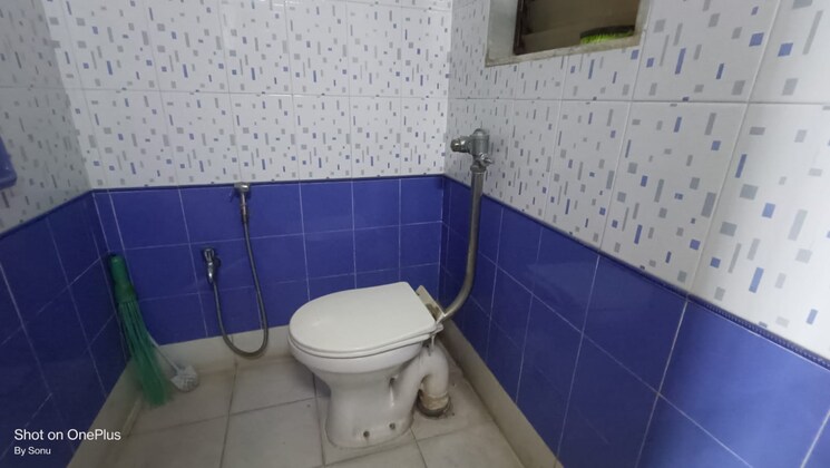 Bathroom, green-acres-ii-chs-ltd 3 Bedroom 900 Sq.Ft. Apartment In Ghodbunder Road Thane 7988333