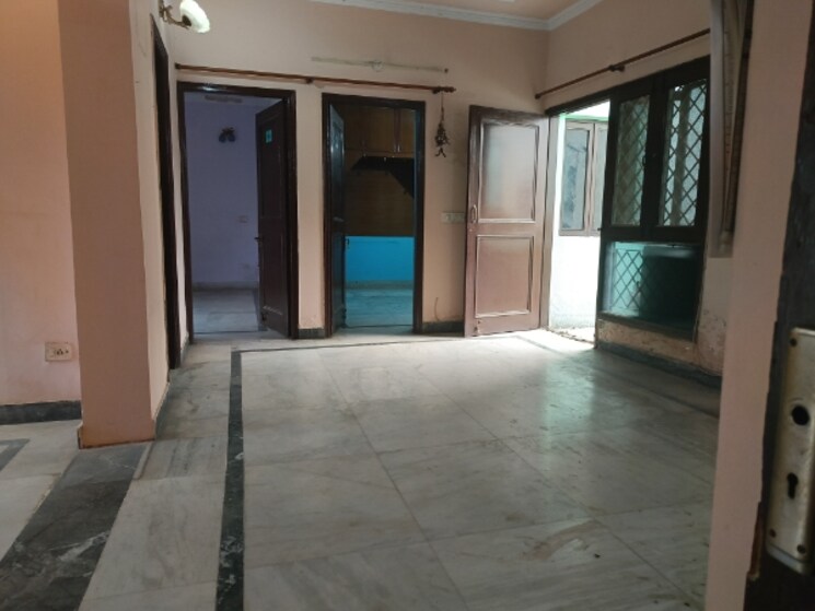 Room, uppal-southend 3 Bedroom 1400 Sq.Ft. Builder Floor In Sector 49 Gurgaon 7988440