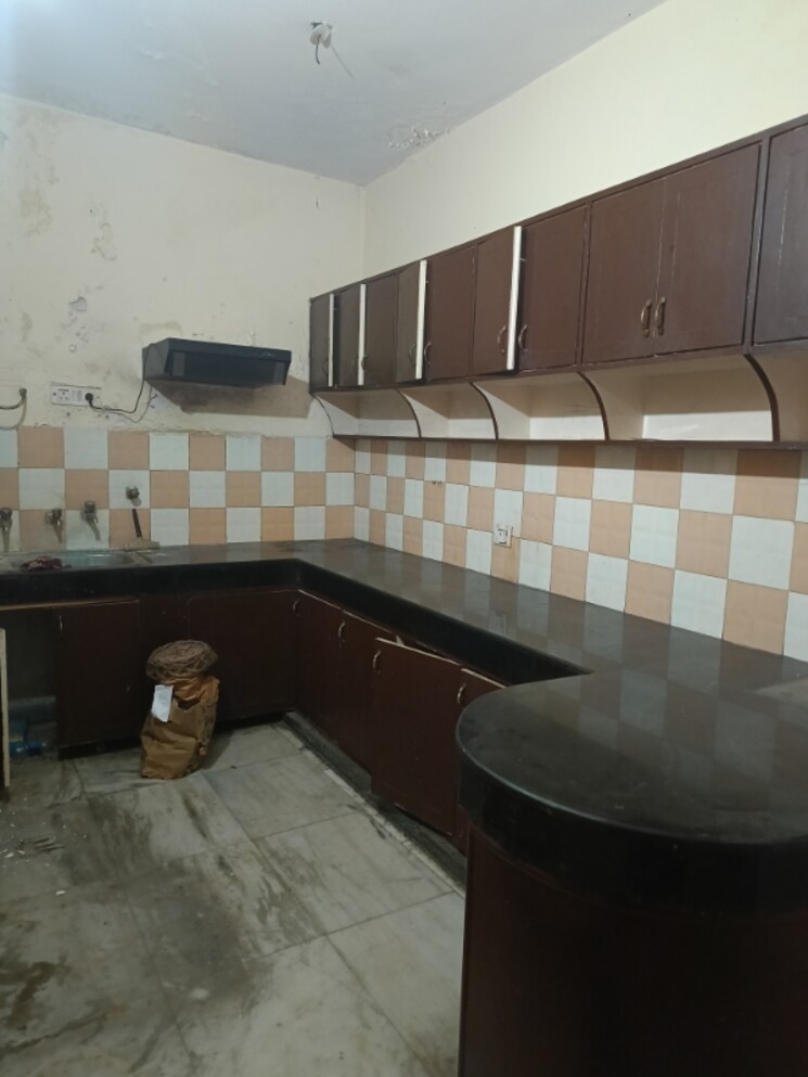Kitchen, uppal-southend 3 Bedroom 1400 Sq.Ft. Builder Floor In Sector 49 Gurgaon 7988440