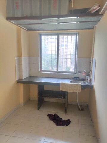Master Bedroom in 1 BHK Apartment at Kanakia Apartment, Andheri East – for Rent