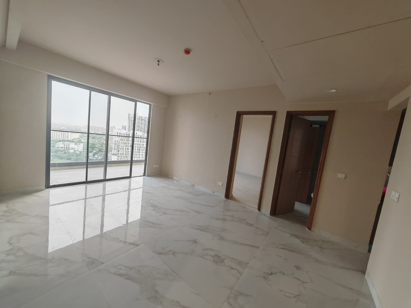 3 BHK + Servant Room 2410 Sq.Ft. Apartment in Emaar Urban Oasis