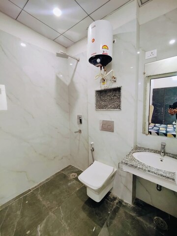 Master Bedroom in 2 BHK Apartment at Kailash Tower Nalasopara, Nalasopara East – for Sale