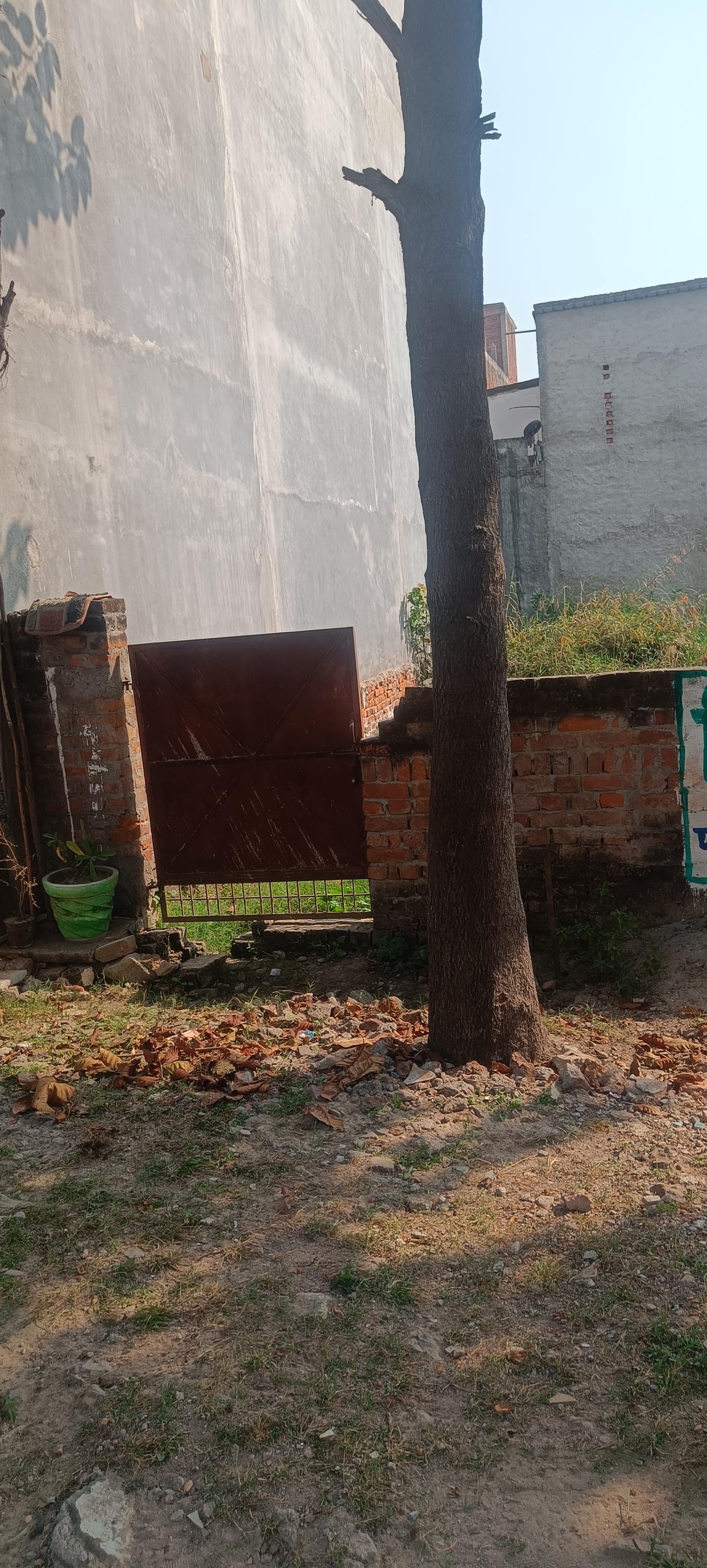 Plot For Sale in Shiv Propertys 