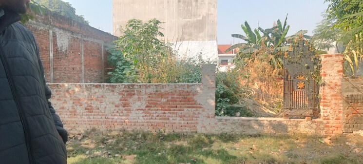 undefined, gomti nagar  2000 Sq.Ft. Plot In Gomti Nagar Lucknow 7988588