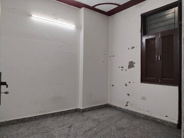 Room in 2 BHK Builder Floor at Saket – for Rent