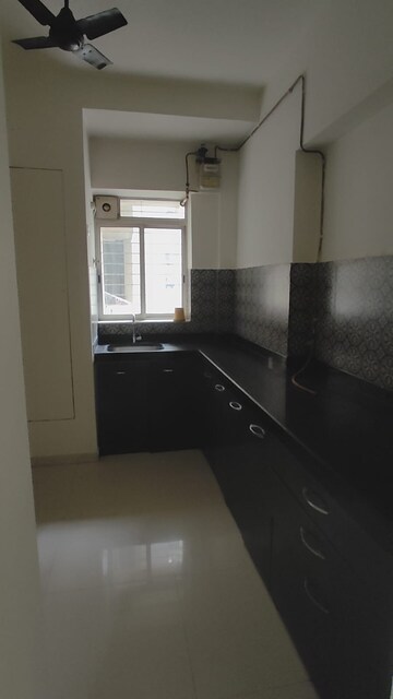 2 BHK Apartment For Sale in Lodha Amara, Kolshet Road
