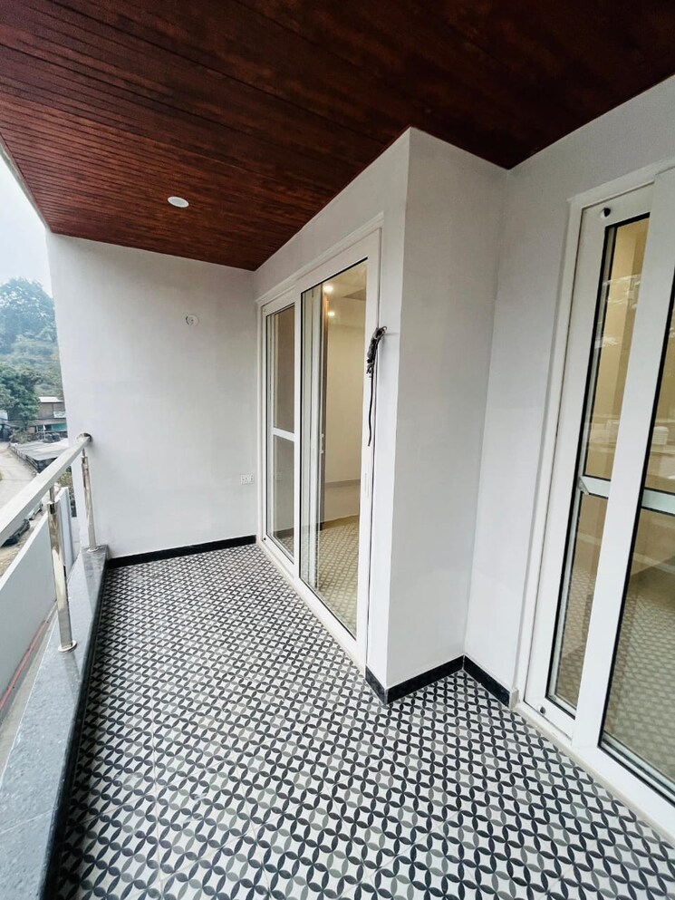 Balcony, jakhan rajpur road 3 Bedroom 1257 Sq.Ft. Apartment In JakhaN Rajpur Road Dehradun 7988885