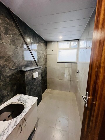 Bathroom in 3 BHK Apartment at JakhaN-Rajpur Road – for Sale