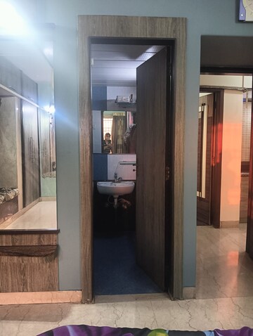 Master Bedroom in 3 BHK Apartment at Regency Estate, Dombivli East – for Sale
