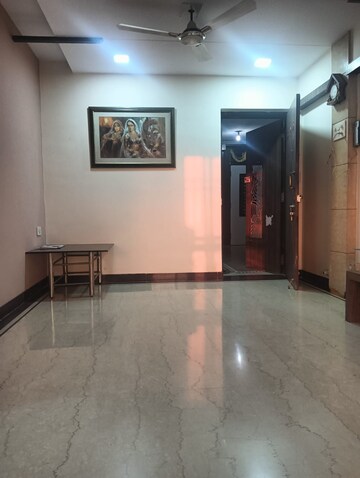 Living Room in 3 BHK Apartment at Regency Estate, Dombivli East – for Sale