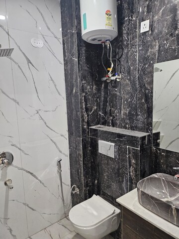 Master Bedroom in 2 BHK Apartment at Sector 23 Dwarka – for Rent