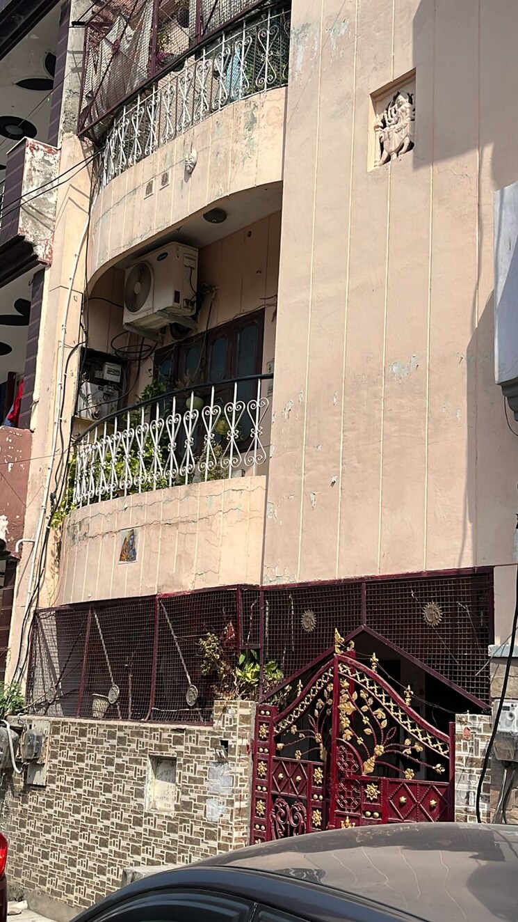 Exterior View, shastri nagar 6 Bedroom 90 Sq.Mt. Independent House In Shastri Nagar Ghaziabad 7988971