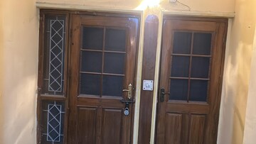Master Bedroom in 3.5 BHK Apartment at Sector 10 Dwarka – for Rent