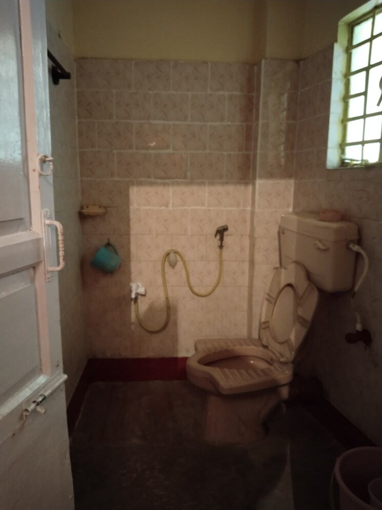 Bathroom, baguiati 5 Bedroom 1923 Sq.Ft. Villa In Baguiati Kolkata 7989206
