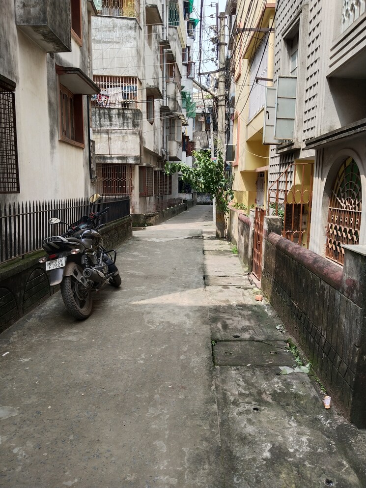  Parking, baguiati 5 Bedroom 1923 Sq.Ft. Villa In Baguiati Kolkata 7989206