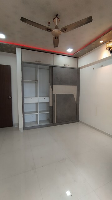 Room in 1 BHK Apartment at Murbad Road – for Rent