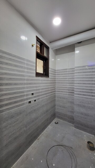 Room in 1 BHK Apartment at Palm Residency Chhatarpur, Chattarpur – for Rent