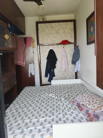 Bedroom in 2.5 BHK Apartment at Hubtown Hillcrest, Andheri East – for Rent