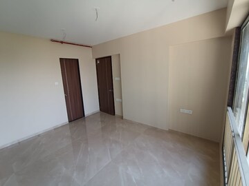Room in 2 BHK Apartment at Borivali East – for Rent