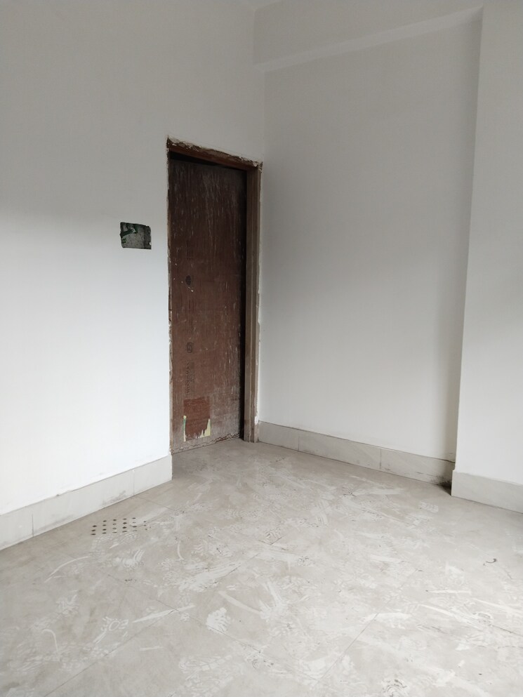 Room, lake town 2 Bedroom 550 Sq.Ft. Apartment In Lake Town Kolkata 7989430