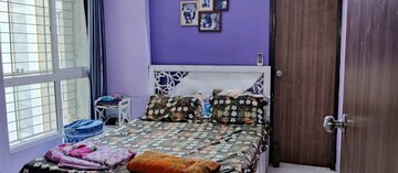 Bedroom in 2 BHK Apartment at Lodha Amara, Kolshet Road – for Rent