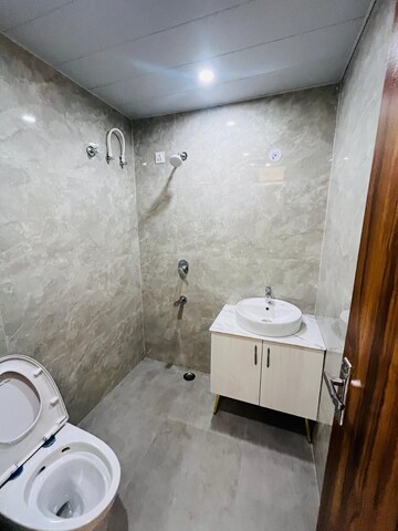 Bathroom in 2 BHK Apartment at Rajpur Road – for Sale