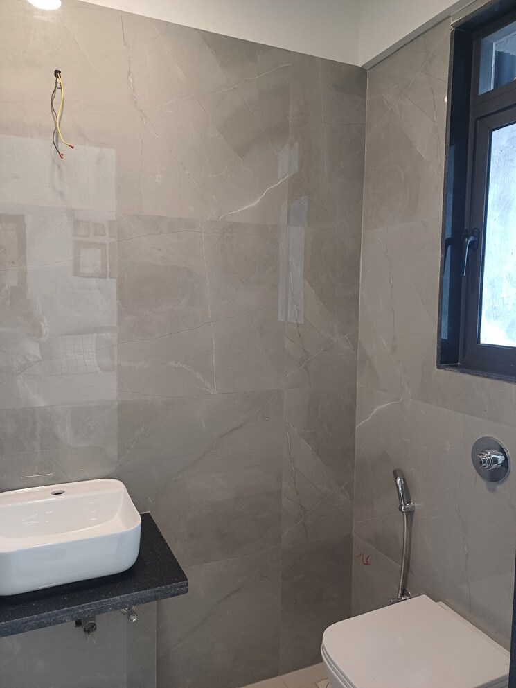 Bathroom, dev-leo-tower 2 Bedroom 670 Sq.Ft. Apartment In Oshiwara Mumbai 7989505