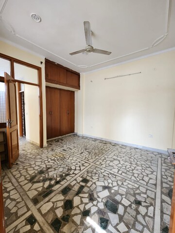 Bedroom in 2 BHK Apartment at Palm Residency Chhatarpur, Chattarpur – for Rent