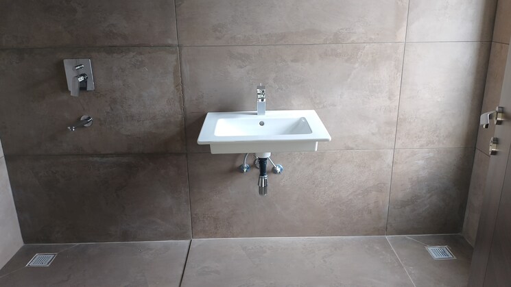 Bathroom, hallmark-treasor 3 Bedroom 2040 Sq.Ft. Apartment In Narsingi Hyderabad 7989513