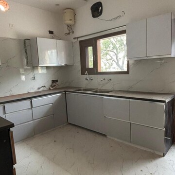 Kitchen in 3.5 BHK Apartment at Sector 36 – for Rent
