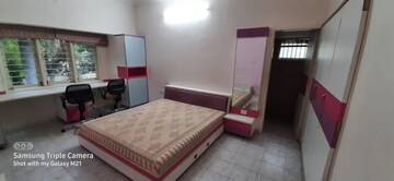 Master Bedroom in 4 BHK Villa at Thaltej – for Rent