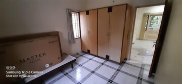Bedroom in 4 BHK Villa at Thaltej – for Rent
