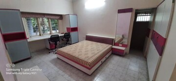 Bedroom in 4 BHK Villa at Thaltej – for Rent