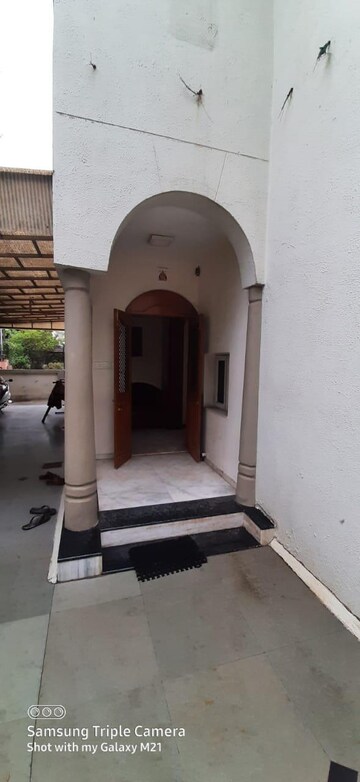 Building Lobby in 4 BHK Villa at Thaltej – for Rent