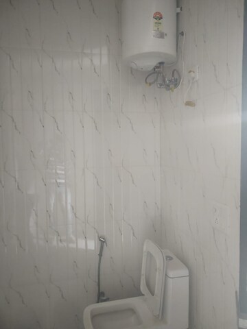 Bathroom in 2 BHK Apartment at Palm Residency Chhatarpur, Chattarpur – for Rent