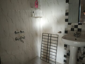 Bathroom in 2 BHK Apartment at Palm Residency Chhatarpur, Chattarpur – for Rent