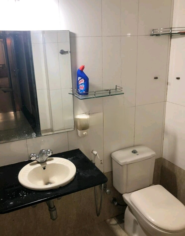 Bathroom, hiranandani-estate-riviera 2 Bedroom 1000 Sq.Ft. Apartment In Ghodbunder Road Thane 7989570