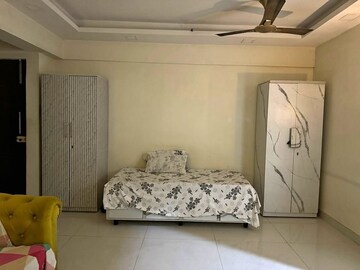 Bedroom in 1 BHK Apartment at Chembur Gaothan, Chembur – for Rent