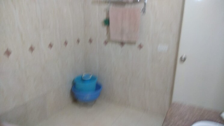 Bathroom, amrapali-platinum 3 Bedroom 1775 Sq.Ft. Apartment In Sector 119 Noida 7989707