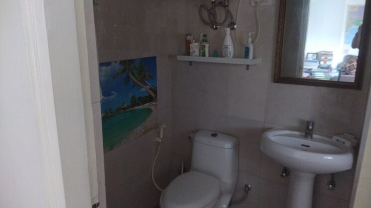 Bathroom, amrapali-platinum 3 Bedroom 1775 Sq.Ft. Apartment In Sector 119 Noida 7989707